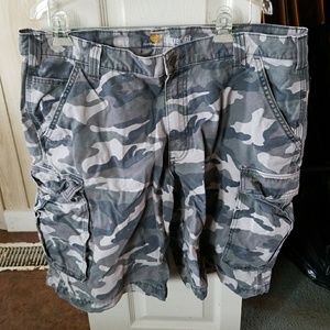 Carhartt Relaxed Fit Camo cargo shorts